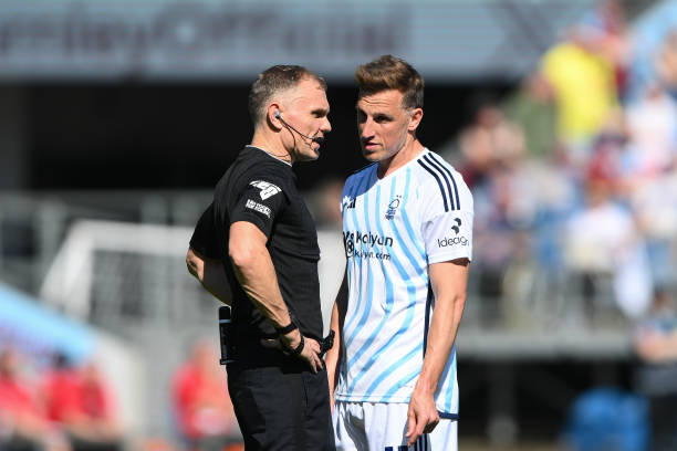 持貝利追逐 持貝利追逐